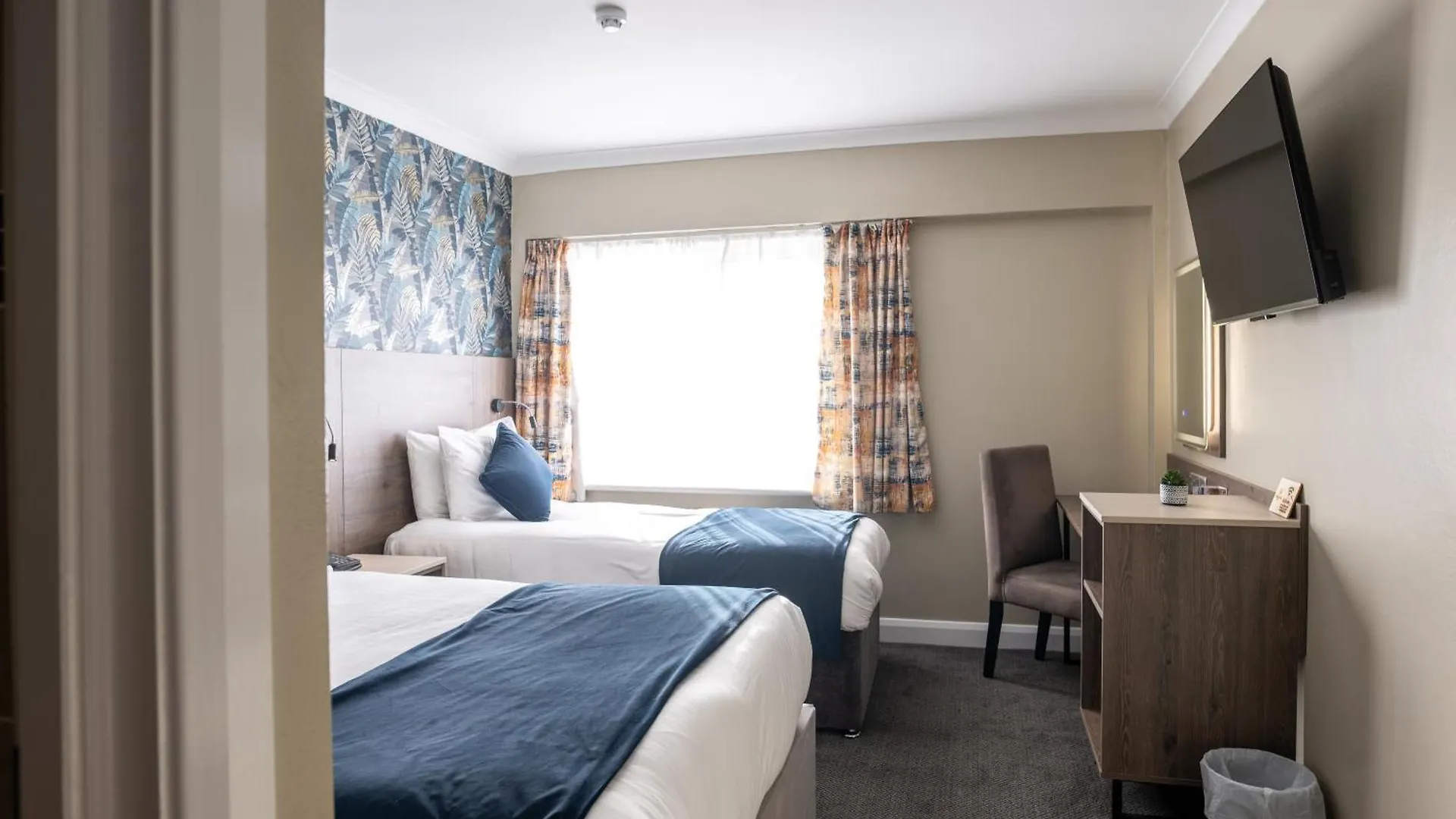Balmoral Hotel, Belfast 3*,