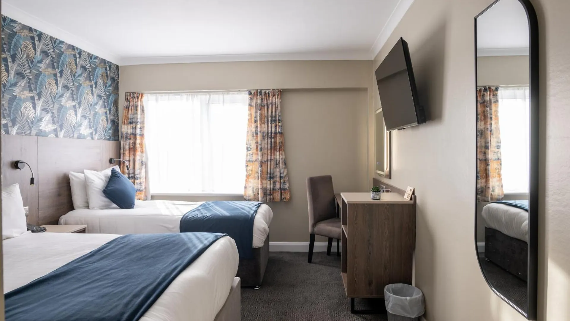 Balmoral Hotel, Belfast 3*,  United Kingdom